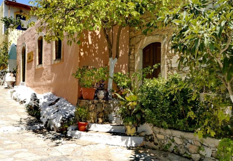 Arolithos Traditional Village Hotel Тилисос Экстерьер фото